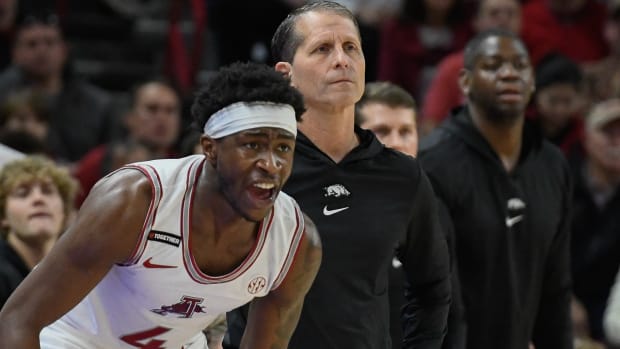Razorbacks coach Eric Musselman on sideline against South Carolina